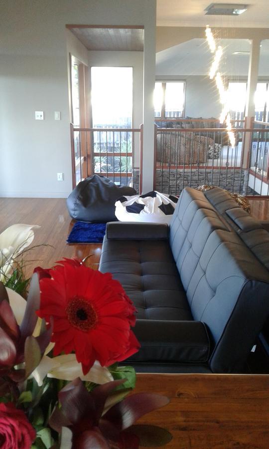 Bed & Breakfast Mansion Of Love Auckland